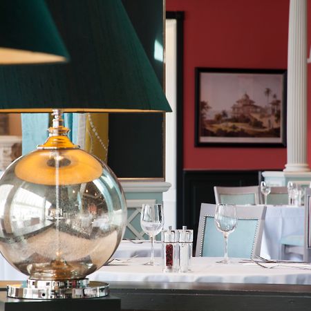 Bromley Court Hotel London Eksteriør billede