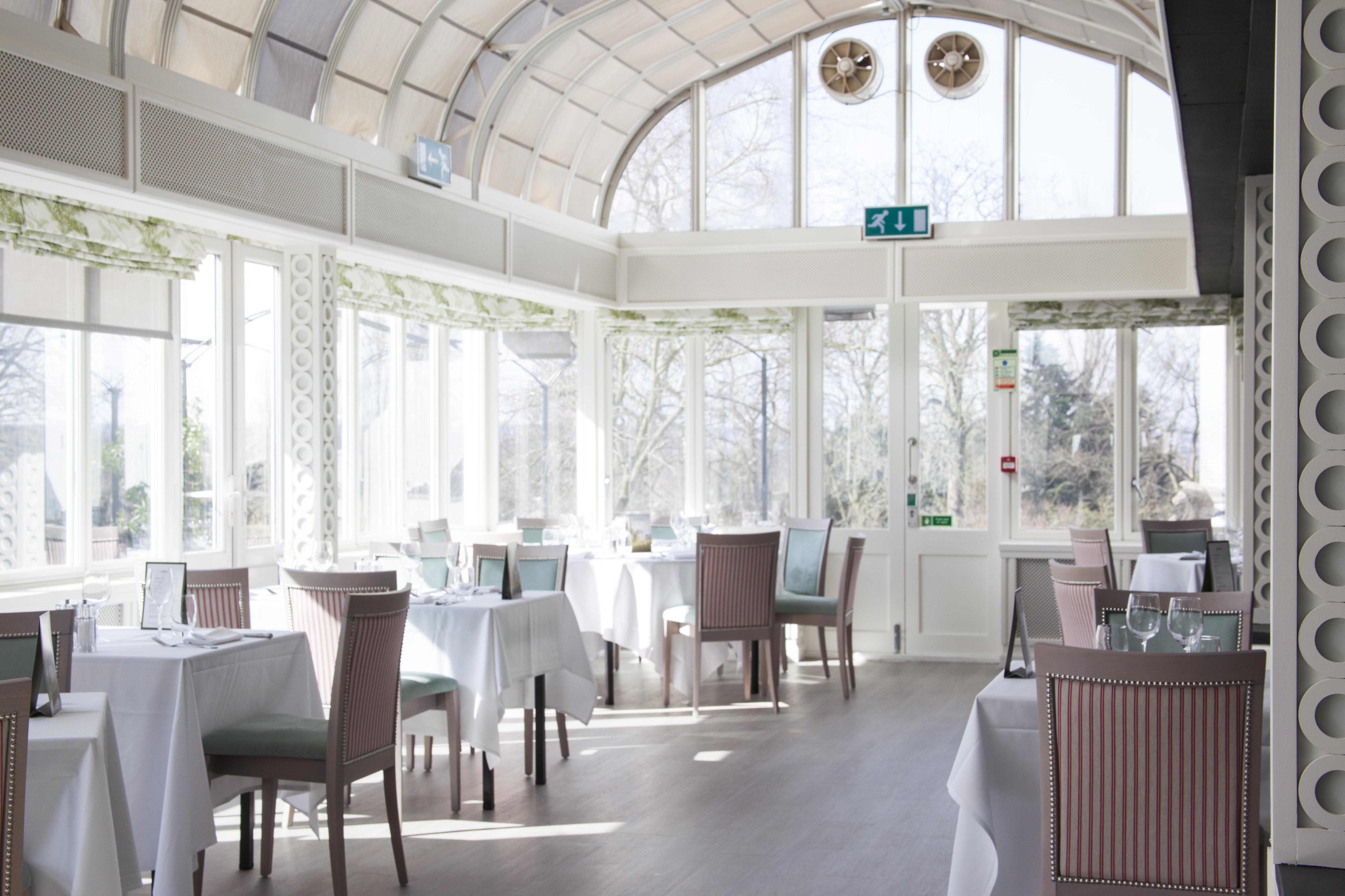 Bromley Court Hotel London Eksteriør billede