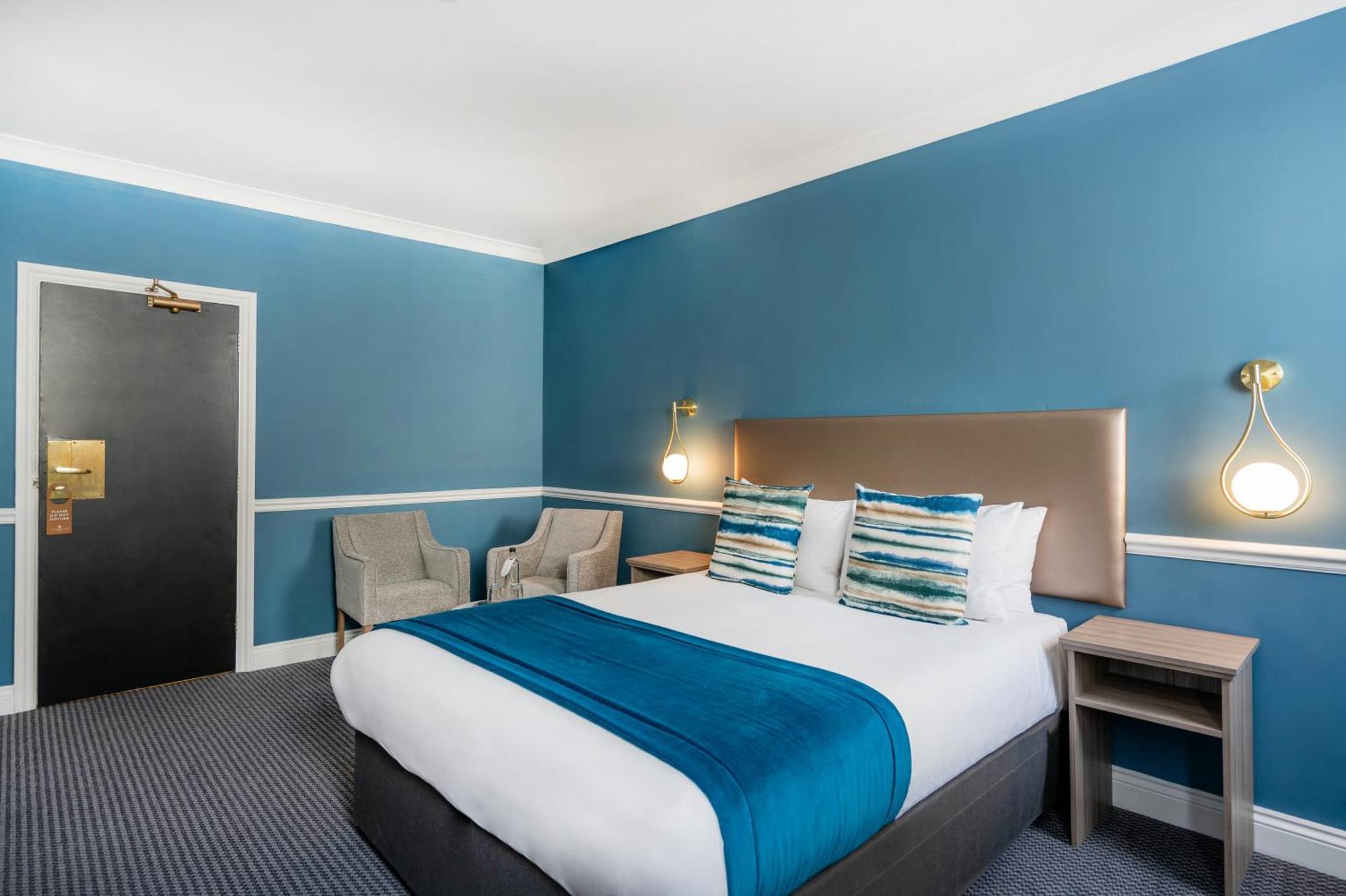 Bromley Court Hotel London Eksteriør billede