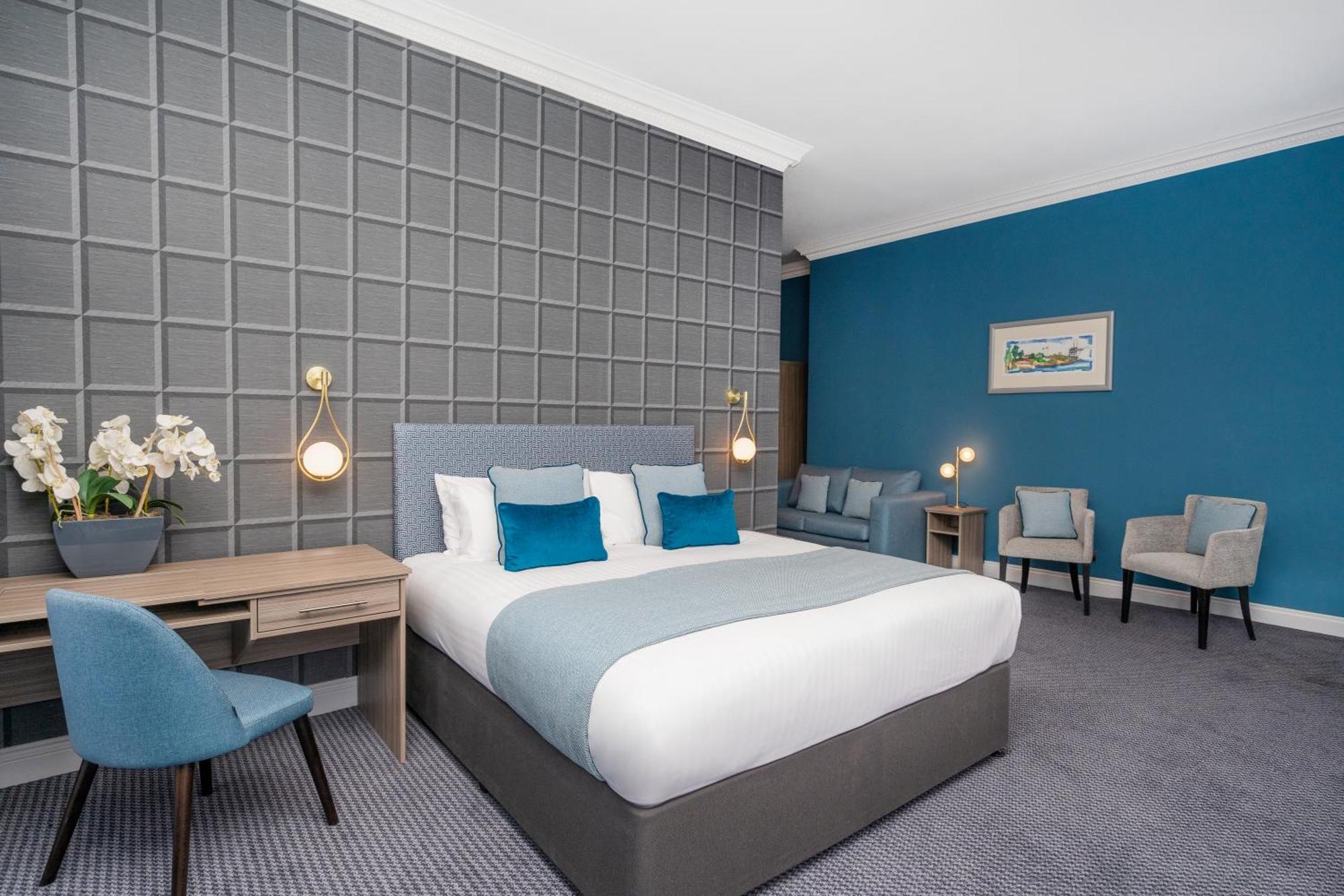 Bromley Court Hotel London Eksteriør billede
