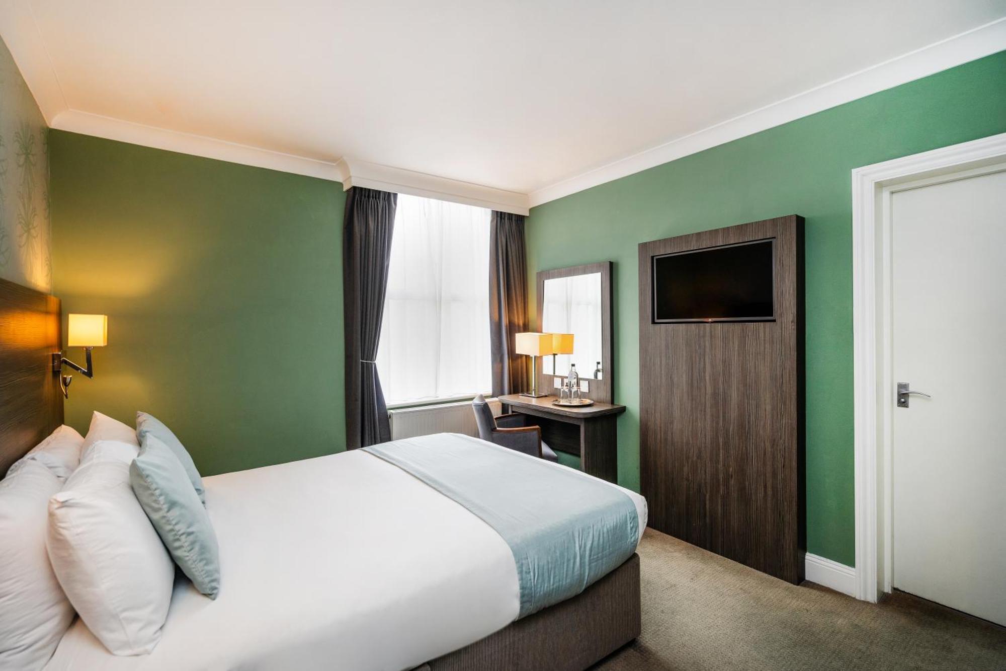 Bromley Court Hotel London Eksteriør billede